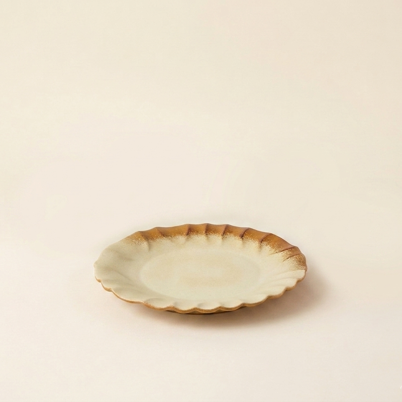 "Table for Two" Sunburst Dinner Plates & Wooden Cutlery Set