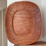 Egg-shaped plate